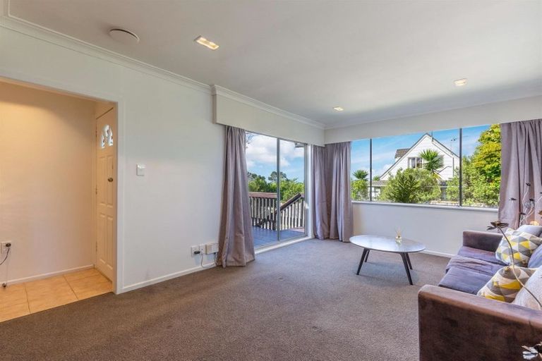 Photo of property in 9 Tracey Terrace, Te Atatu South, Auckland, 0602