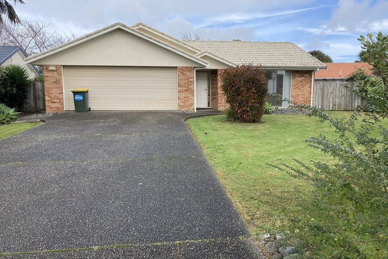 Photo of property in 32 Maurice Borich Place, Henderson, Auckland, 0610