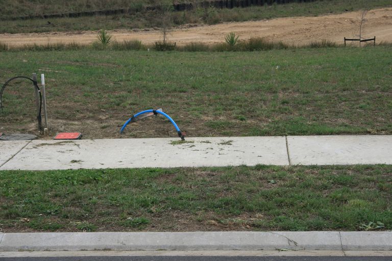 Photo of property in 42 Jane Maree Road, Kumeu, 0810