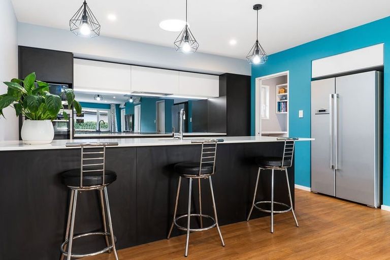 Photo of property in 37 Billington Drive, Halswell, Christchurch, 8025