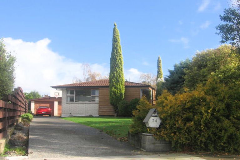 Photo of property in 24 Kimberley Grove, Westbrook, Palmerston North, 4412