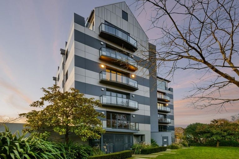 Photo of property in 50g Carlton Mill Road, Merivale, Christchurch, 8014