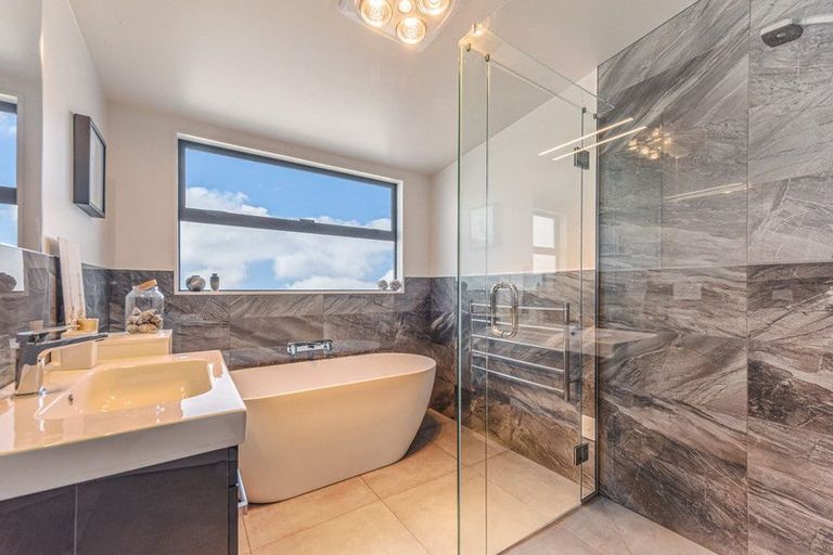 Photo of property in 21a Tahi Street, Mapua, 7005