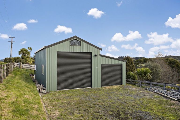 Photo of property in 47 Cherrington Road, Clevedon, Papakura, 2582