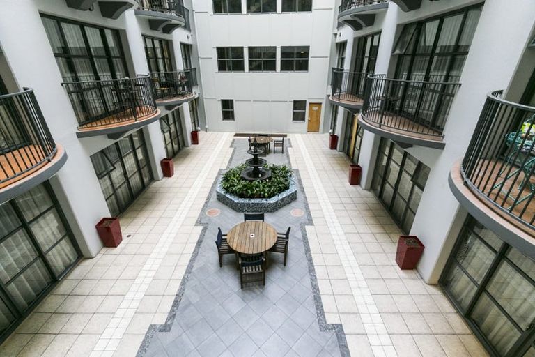 Photo of property in Atrium Towers, 6b/154 The Terrace, Wellington Central, Wellington, 6011