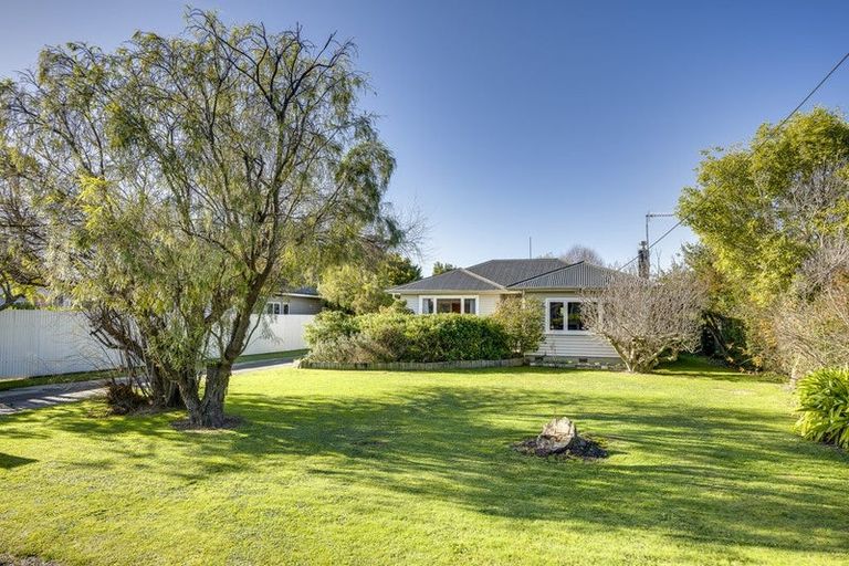 Photo of property in 60 Napier Street, Jervoistown, Napier, 4112