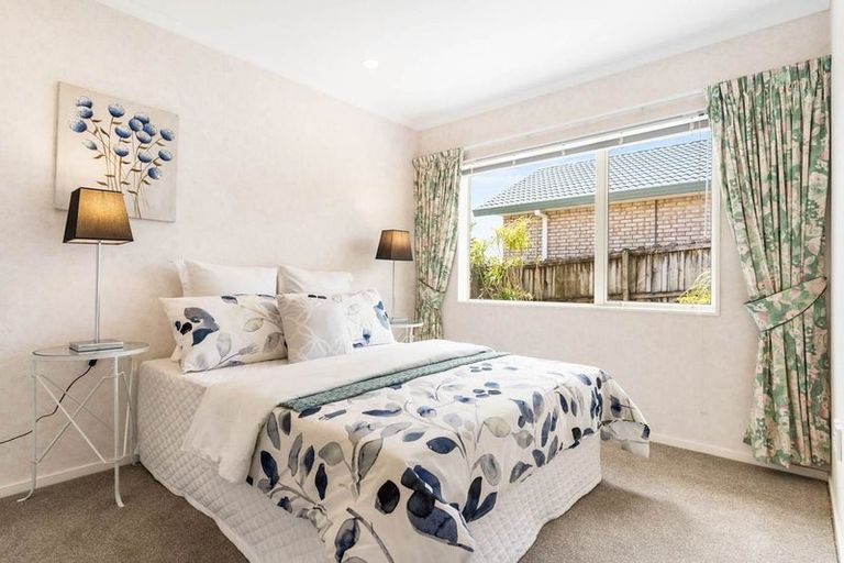 Photo of property in 93 Westerham Drive, Dannemora, Auckland, 2016