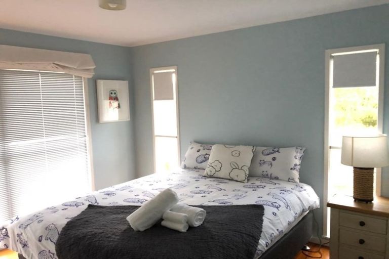 Photo of property in 21 St Ives Terrace, Mairangi Bay, Auckland, 0630