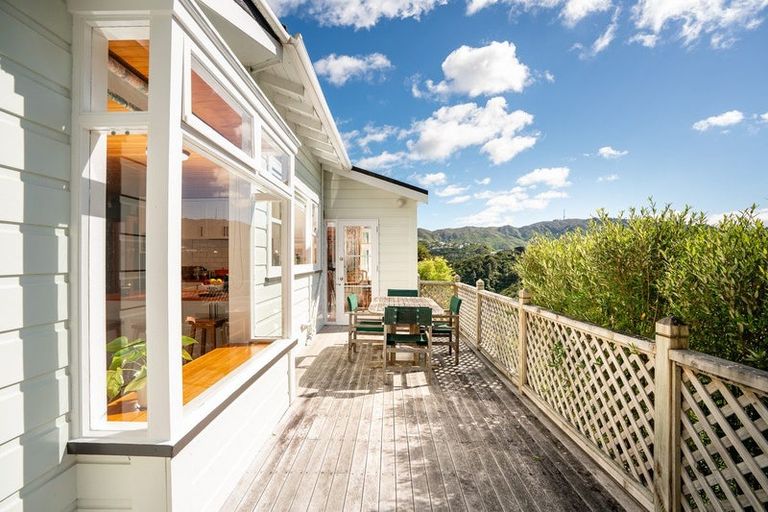 Photo of property in 169 Wadestown Road, Wadestown, Wellington, 6012