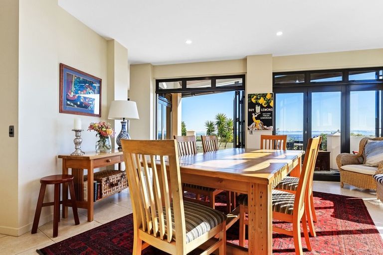 Photo of property in 1 Stonewall Place, Huntsbury, Christchurch, 8022