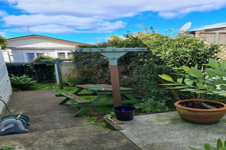 Photo of property in 2/223 Hibiscus Coast Highway, Red Beach, 0932