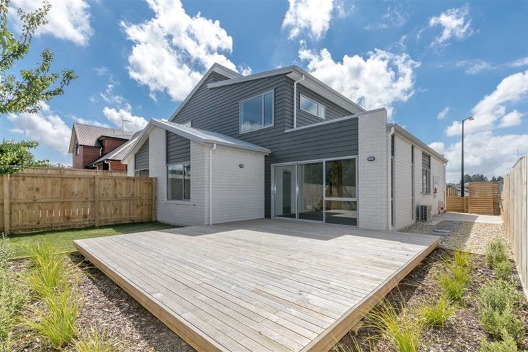 Photo of property in 10 Springside Court, Huntington, Hamilton, 3210