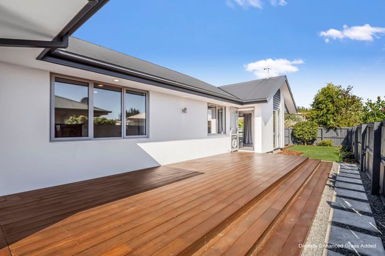 Photo of property in 6a Burwood Road, Burwood, Christchurch, 8083