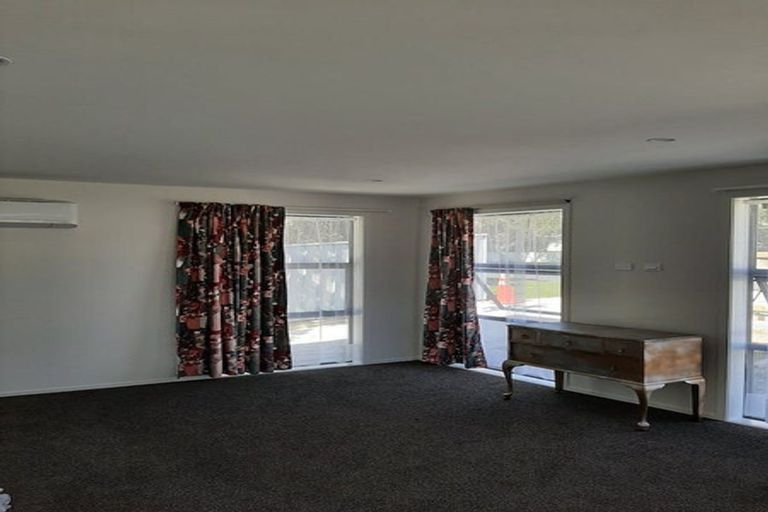 Photo of property in 3 Charleston Avenue, Boulcott, Lower Hutt, 5011
