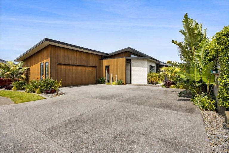 Photo of property in 14 Waitaha Place, Bell Block, New Plymouth, 4312