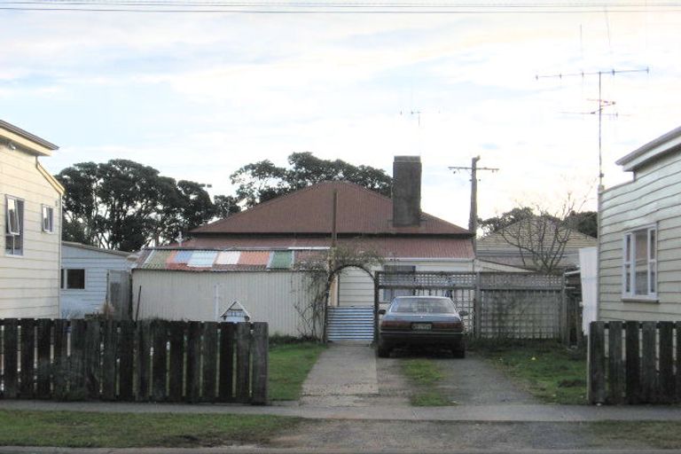 Photo of property in 717 Queen Sh25 Street, Thames, 3500