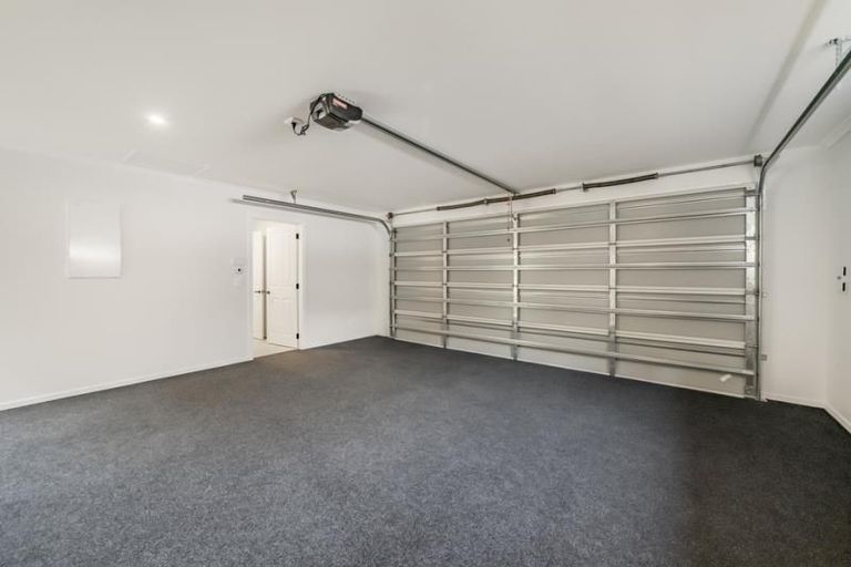 Photo of property in 15 Te Awa Rere Grove, Stokes Valley, Lower Hutt, 5019