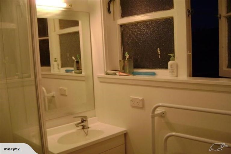 Photo of property in 7 Brown Grove, Fairfield, Lower Hutt, 5011