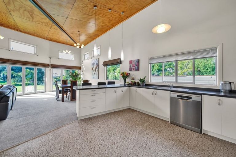 Photo of property in 483 Corbett Road, Lepperton, New Plymouth, 4373