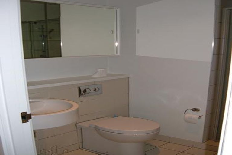 Photo of property in 22 Nelson Street, Helensville, 0800