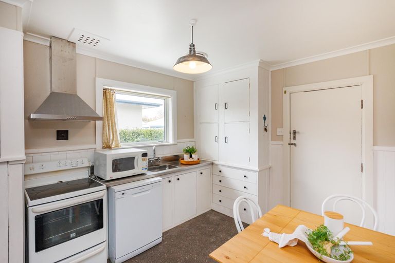 Photo of property in 67 Guy Avenue, Takaro, Palmerston North, 4410