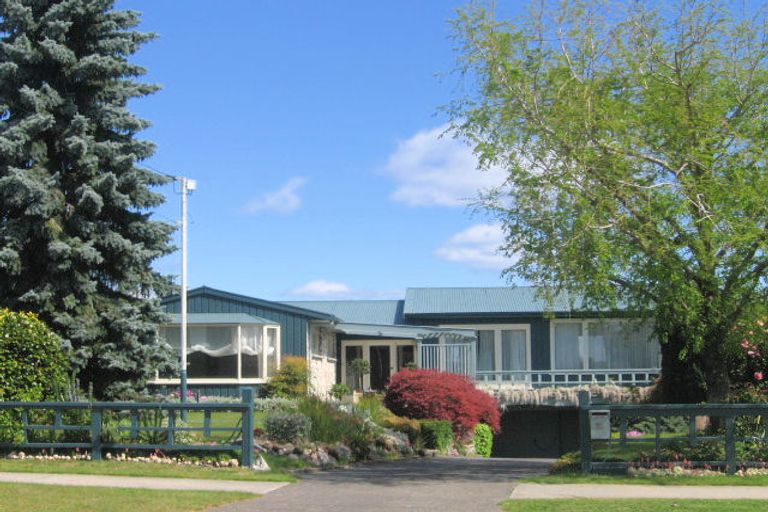 Photo of property in 81 Rainbow Drive, Rainbow Point, Taupo, 3330