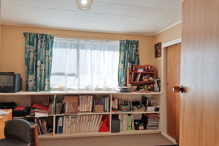 Photo of property in 1b Queen Street, Wairoa, 4108