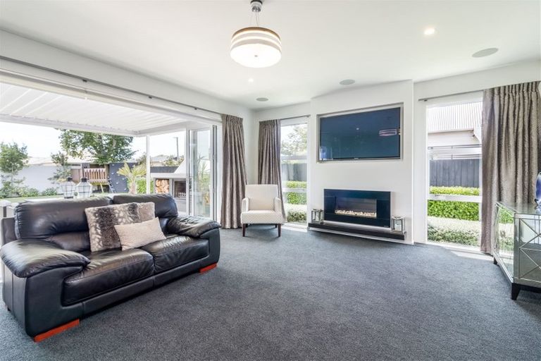 Photo of property in 212 Matsons Avenue, Papanui, Christchurch, 8053