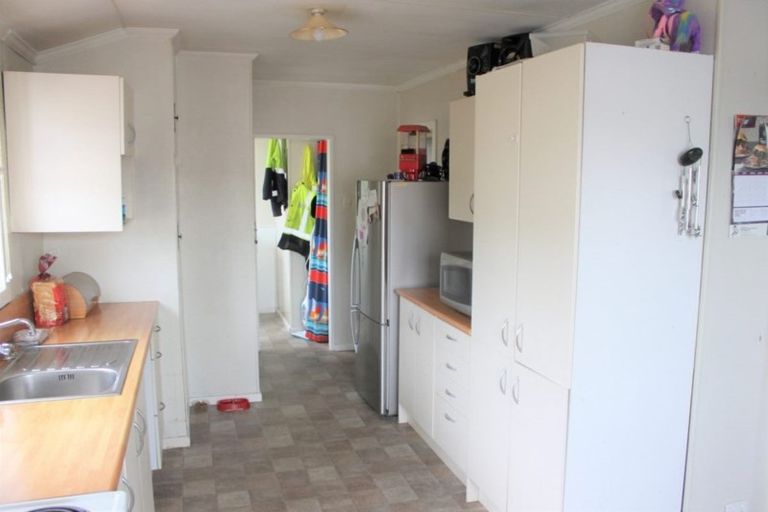 Photo of property in 74 Forfar Crescent, Rockdale, Invercargill, 9812