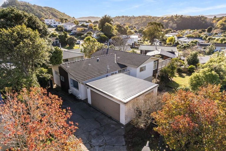 Photo of property in 15 Bowline Place, Whitby, Porirua, 5024