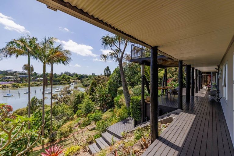 Photo of property in 22 Riverview Road, Kerikeri, 0230