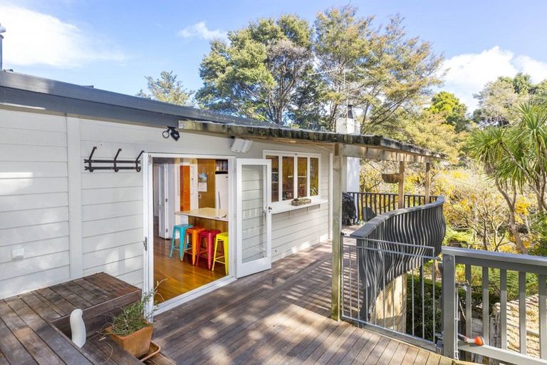 Photo of property in 54 Chatsworth Road, Silverstream, Upper Hutt, 5019