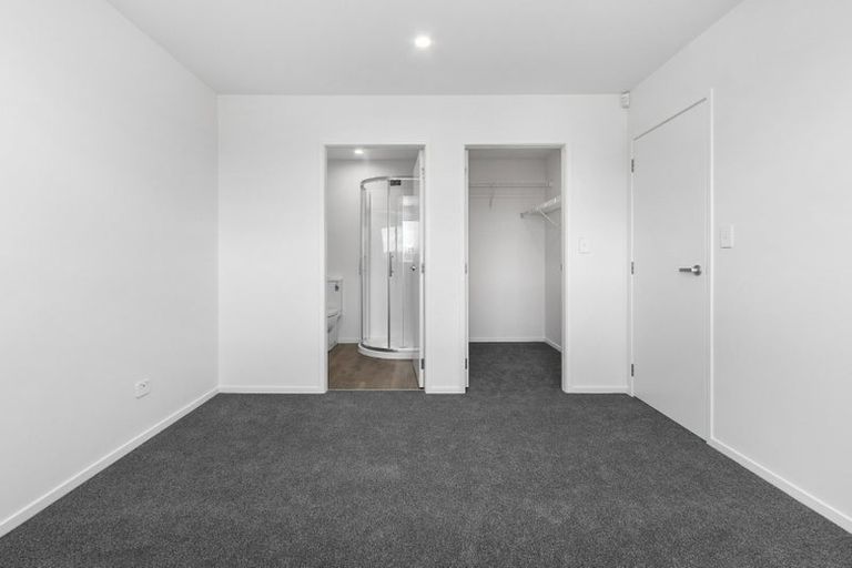 Photo of property in 4 Selkirk Lane, Hamilton Lake, Hamilton, 3204