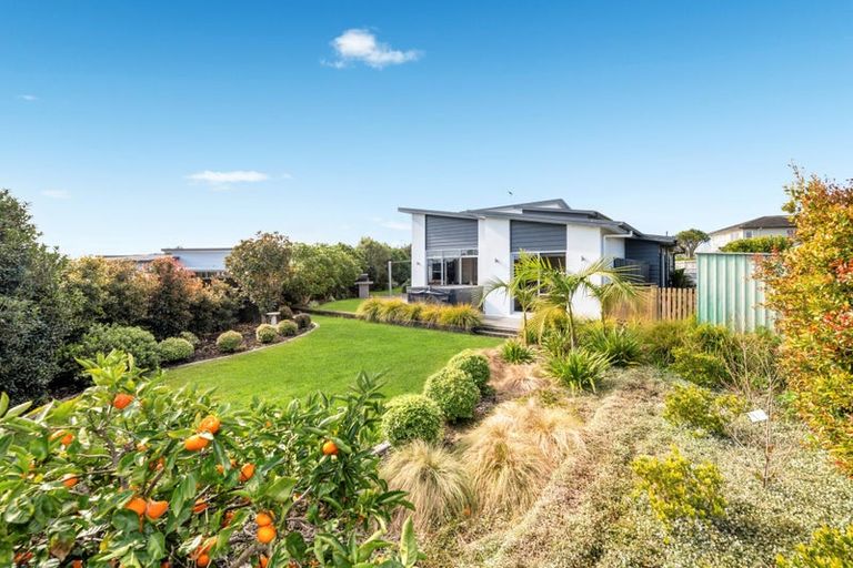 Photo of property in 56 Columbia Crescent, Beachlands, Auckland, 2018