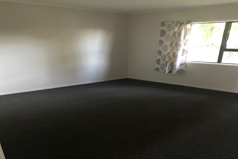Photo of property in 1/23 Greenhaven Avenue, Opaheke, Papakura, 2113