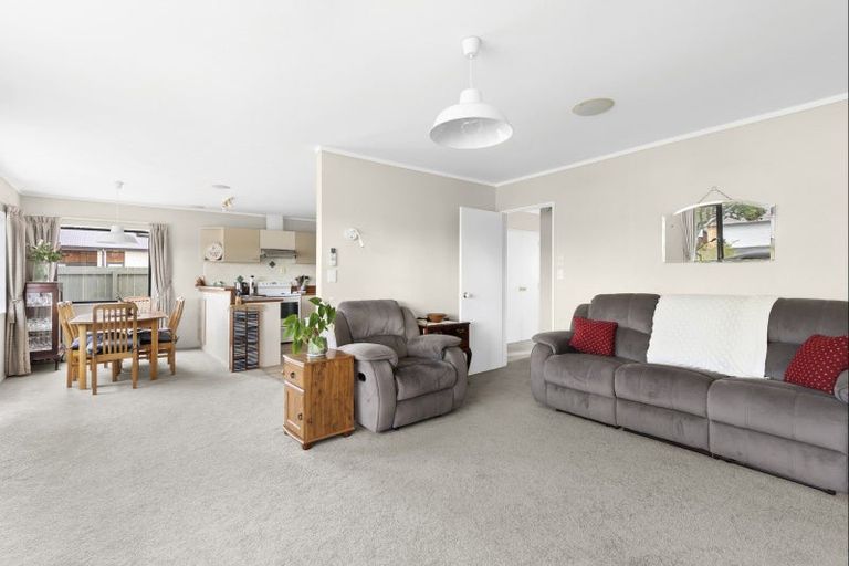 Photo of property in 56 Byron Street, Leamington, Cambridge, 3432