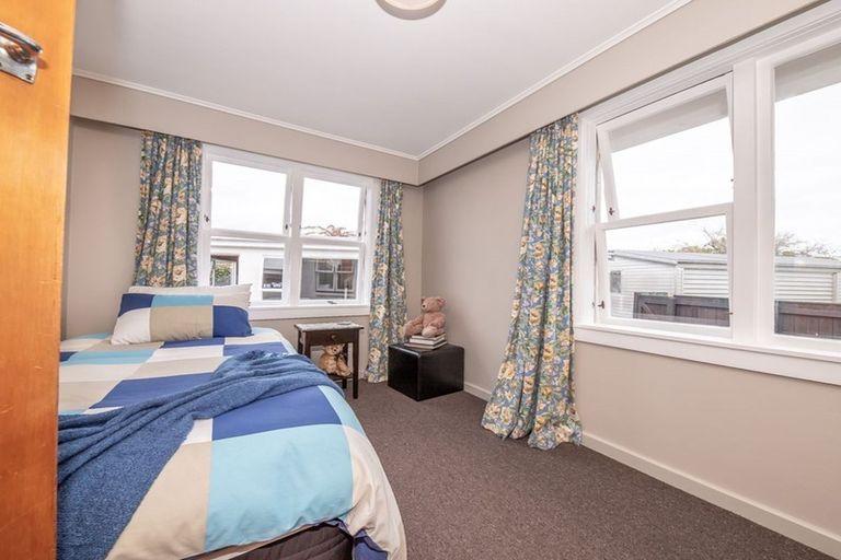 Photo of property in 114 Brougham Street, Westport, 7825