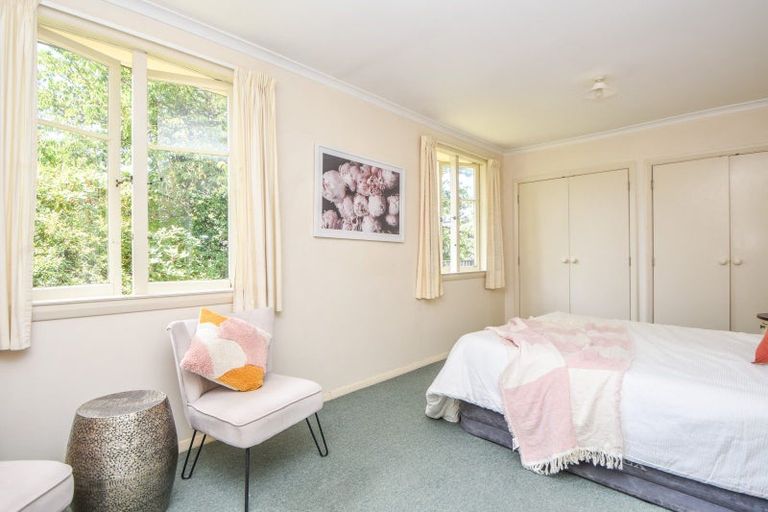 Photo of property in 22 Moreton Road, Carterton, 5713