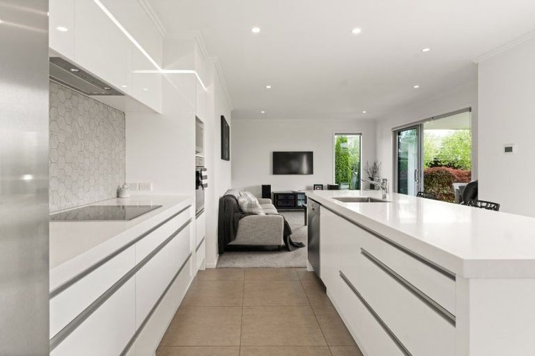 Photo of property in 17 Thornly Park Avenue, Mosgiel, 9024