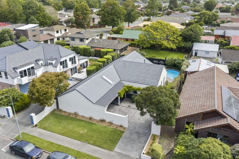 Photo of property in 56 Solway Avenue, Ilam, Christchurch, 8041
