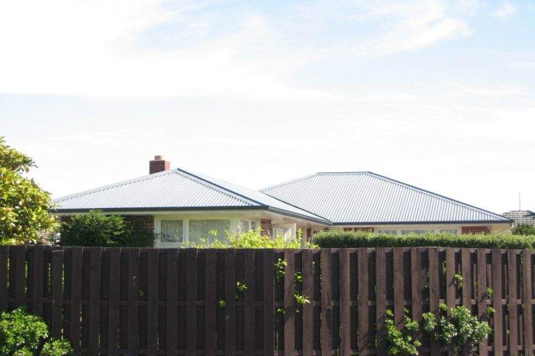 Photo of property in 49 Vancouver Crescent, Wainoni, Christchurch, 8061