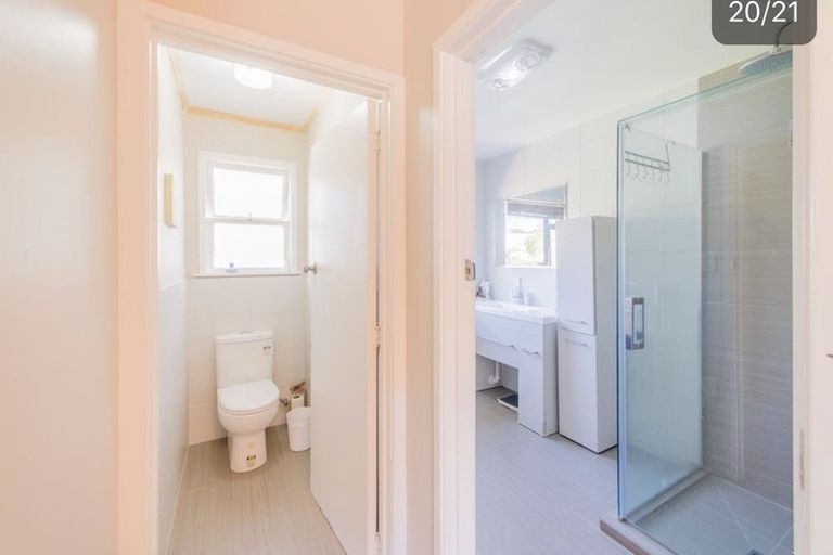 Photo of property in 6 Seaton Road, Murrays Bay, Auckland, 0630