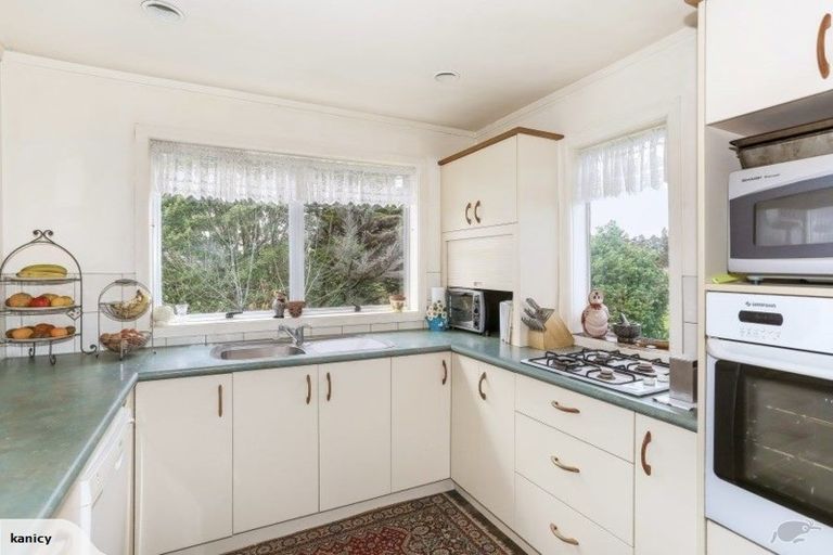 Photo of property in 31 Cameron Road, Waiuku, 2681