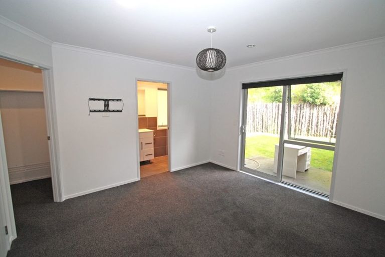 Photo of property in 16e Cyrus Street, Whalers Gate, New Plymouth, 4310