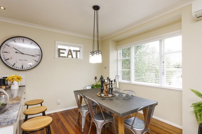 Photo of property in 89 Churchill Avenue, Hokowhitu, Palmerston North, 4410