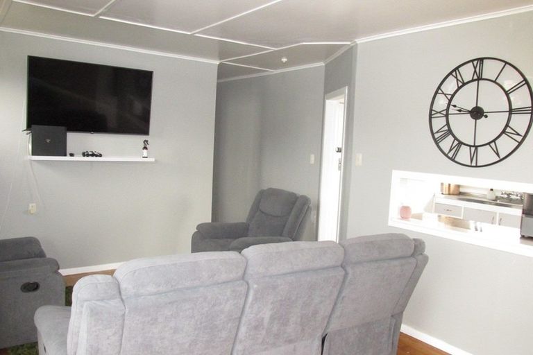 Photo of property in 114 Apatu Street, Wairoa, 4108