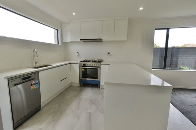 Photo of property in 34 William Paul Street, Cambridge, 3434