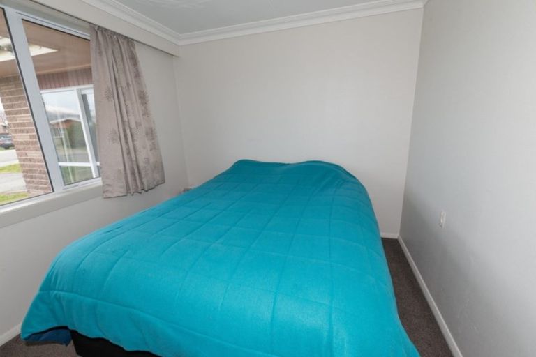 Photo of property in 4 Campbell Street, Alexandra, 9320