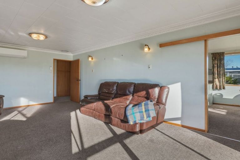 Photo of property in 16 Burraness Street, Palmerston, 9430
