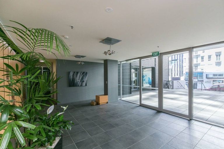 Photo of property in Montreaux Apartments, 5f/164 The Terrace, Wellington Central, Wellington, 6011